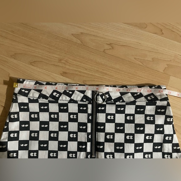 Vans x Lazy Oaf Skirt - Picture 5 of 7